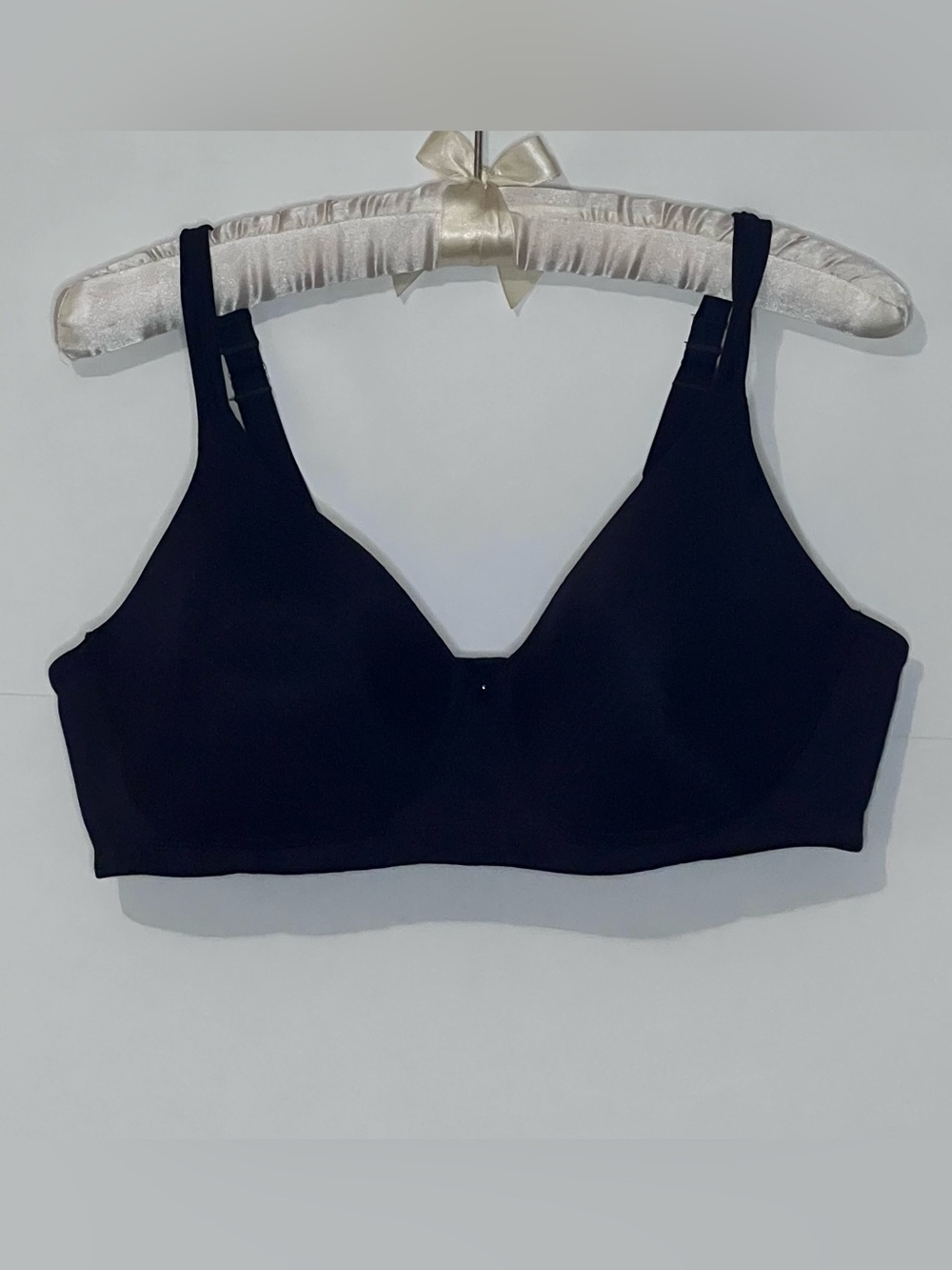 Vanity Fair Bra 72389 Radiant Wireless Lined Size 40C Subtle Black Pinstripe